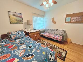 Cozy Beautiful Private Home in Prime Location - 1