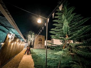 อิสระ แคมป์ปิ้ง แอนด์ คาเฟ่ Issara camping - - 2