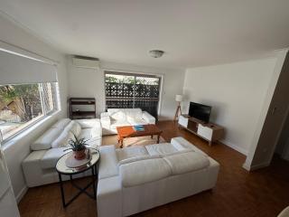 Del Rene - Gold Coast - 7