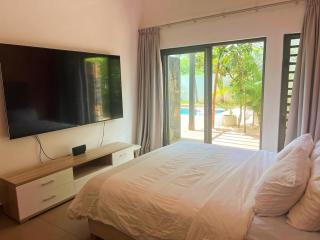 Villa Elenai - Modern 4 bedrooms - Saltwater Pool - Grand Baie - 3