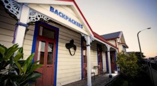Stables Lodge Backpackers - Napier - 1