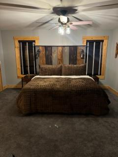 Evergreen Escape - McHenry - 2