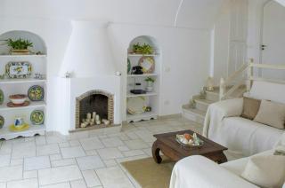 Hilltop Retreat Above Positano With Sea Views - Positano - 2
