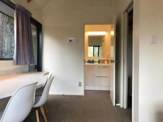 Bay Cabinz Motel - 4