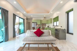 V189 Stylish 3BR Hideaway Pool & Beach Vibes - Ban Saiyuan (1) - 6