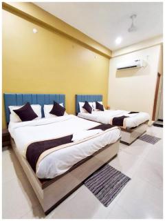 Varanasi Luxury Premium Hotel Medhya ! Grand Near Kashi Vishwanath Temple And Ganga Ghat With #Wi-Fi #Room Service - Fully Air Conditioned Rooms & Prime Location - Best Seller Hotel In Varanasi - 4
