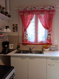 The Happy Town House , 300m from the metro station - Athen - 2