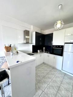 R&M full seaview apartment - Durazzo - 7