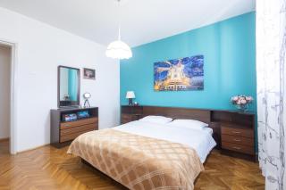 Retro City Center Apt, 5 min to Main Square - Skopje - 3