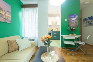 Retro City Center Apt, 5 min to Main Square - Skopje - 7