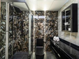 Stylish 1BHK Balcony with Canal View Near Shoba Metro Station - 3