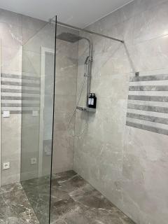 Luxury Apartments Marz - 4