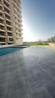 Tranquil & Elegant Studio in Dubai Sports City - 9