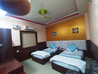 Hotel Om International - Bodh Gaya - 9