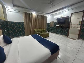 Tanvi Premium Residency-Close to Artemis, Medanta & Fortis - Gurgaon - 5