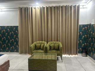 Tanvi Premium Residency-Close to Artemis, Medanta & Fortis - Gurgaon - 7