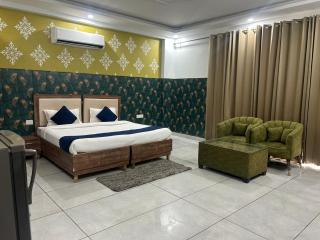 Tanvi Premium Residency-Close to Artemis, Medanta & Fortis - Gurgaon - 8