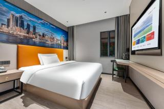 Norman Hotel - Guangzhou Haizhu District Binjiang East Road Subway - Free buffet breakfast - Free self-service laundry and drying - Free shuttle service during the Canton Fair in October and November - Guangzhou - 2