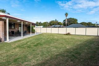 Cosy home by the bay - 7