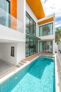 V190 Tropical Oasis 3BR Villa with Pool & Bathtub - Ban Saiyuan (1) - 0