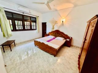 St Barbara Hardware Guesthouse - Negombo - 9