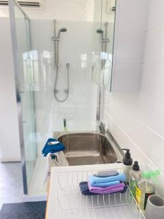 Studio 59 Newport sleeps1 - 6
