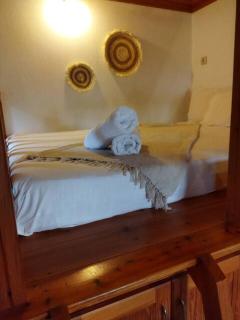 Hara's Top Floor Suite - - 2