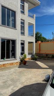 BAZY SUITEs - Kampala - 1