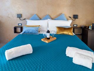 La Piazzetta Luxury Rooms - 1
