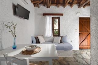 Aristi's Country Houses - Chorefto - 9