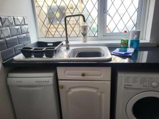 2 bed flat sleeps 4 Swansea centre - Swansea - 2