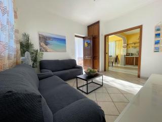 Casa vacanze Ciachea Home - Villa Accogliente con BBQ, Giardino e Parcheggio , A due Passi Da Palermo & Aereoporto - Carini - 2
