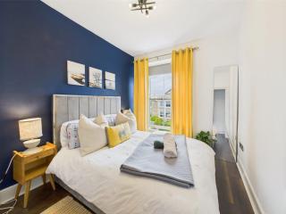 Central Falmouth Flat with Free Parking - 8