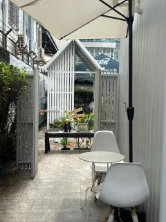 Cat in the box homestay - Godown - 6