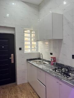 1-Bed Modern Apartment in Ikeja, Lagos - Iseri - 5