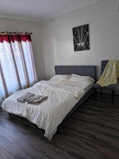Spacious 3BR Home in Dandenong - Dandenong - 3