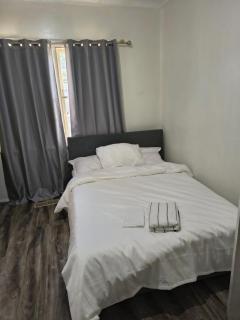 Spacious 3BR Home in Dandenong - Dandenong - 2