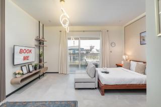 StayShort - Cozy Studio Apartment Near Miracle Garden - 0