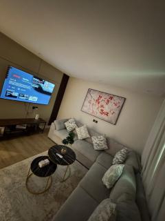 Elegant One Bedroom Apartment - Riyadh - 5