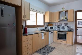 Peaceful 3BD Mountain Villa - Pool - Nature Stay - Lania - 7