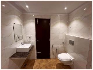 HOTEL R&R Near Sea Beach - Jagannath Temple - fully Air Conditioned hotel at Prime Location - Near Sea Beach and Temple - Hygiene & Spacious Room - with wifi- restaurant- LIFT- and- Parking- Luxuary Hotel - Puri - 5