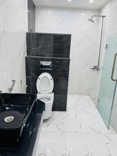 Regency Apartments - 8