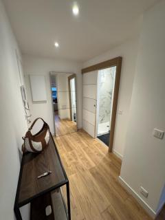 Fully renovated studio, steps from beach with a sunny terrace and free wifi - Antibes - 1