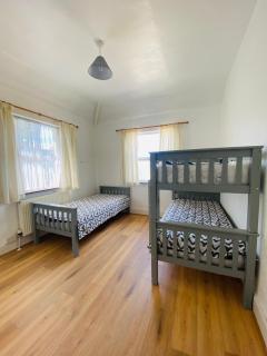 Lovely bed close to city center - Dublin - 7