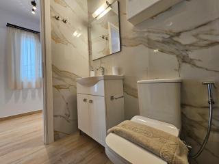 Elegant Aesthetic Suites - Rhodes Town - 1