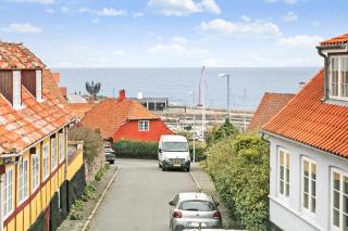 Ferielejlighed med adgang til idyllisk have - Svaneke - 1
