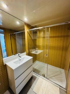 Hermoso piso en un paso de la Playa de Fenals con piscina - Lloret de Mar - 4