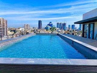 Tlv Luxury Penthouse With Private Pool & Hot Tub&Sauna - 0