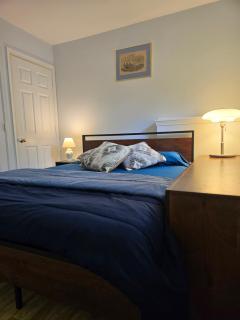Spacious Quiet 3 Bedrooms Townhome Free Parking and Pets Friendly, Sleeps-9 - Germantown - 8