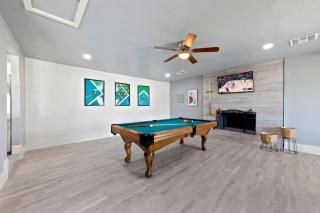 Elevated PickleBall Retreat - Las Vegas - 6